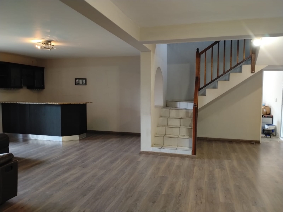 4 Bedroom Property for Sale in West Bank Eastern Cape
